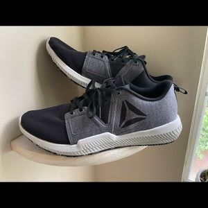 Men’s 12 Reebok shoe